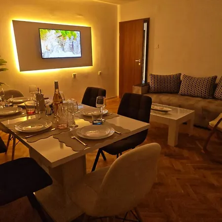 Apartman Aglaya 2 - Lazur