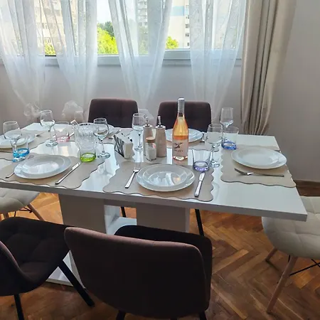 Aglaya 2 - Lazur * Burgas Stad