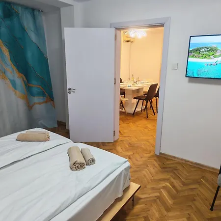 Apartman Aglaya 2 - Lazur *